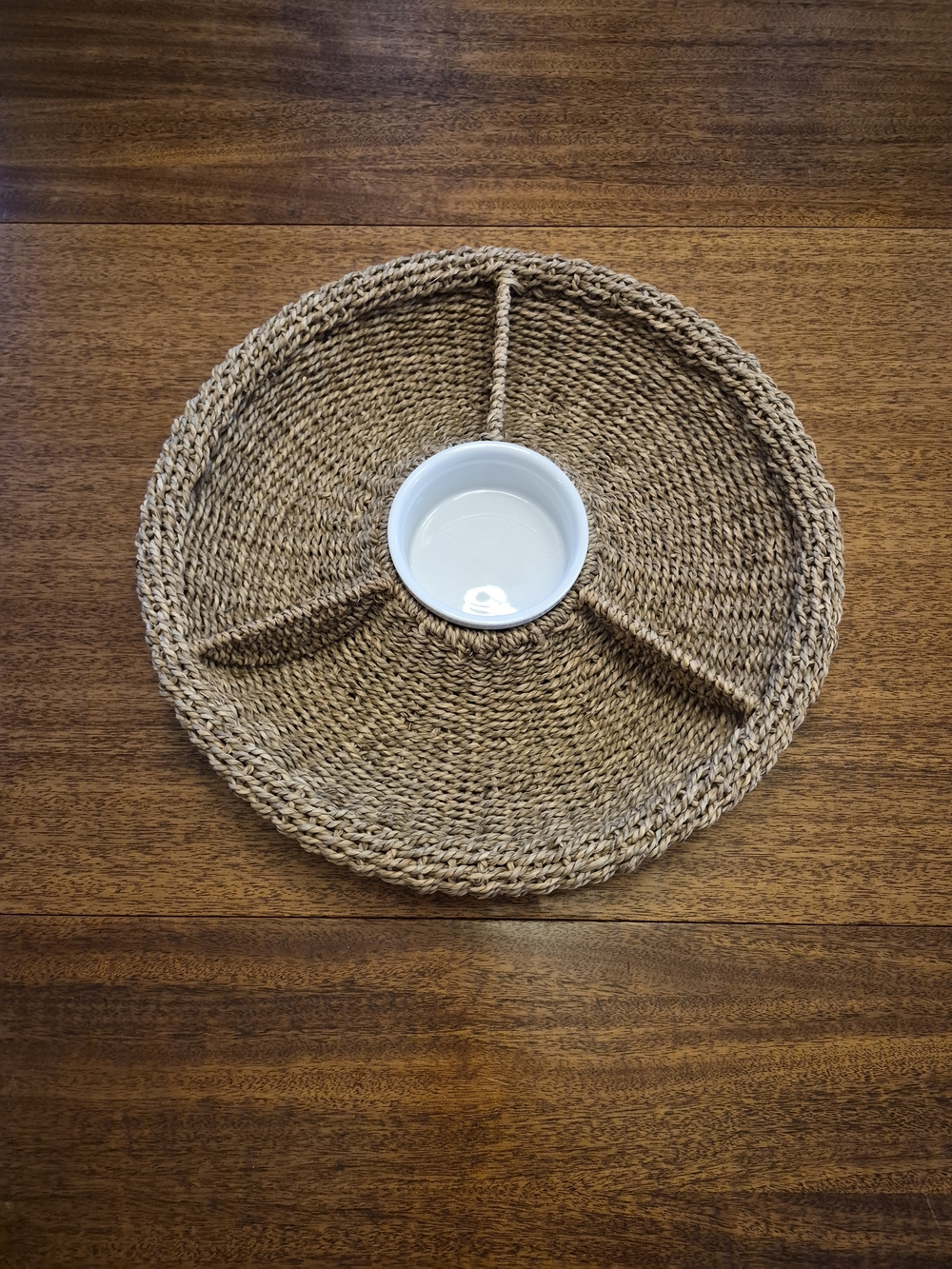 Pottery Barn Natural Woven Seagrass Divided‎ Serving Tray with White Center Bowl